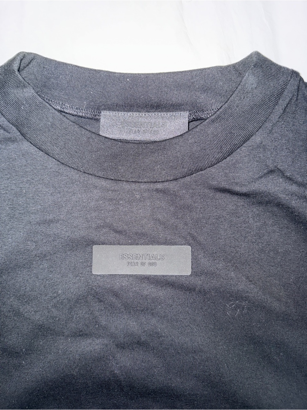 BRAND NEW WITH TAGS Men’s Essentials Black Crewneck T-Shirt